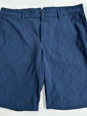 Men's Patterned Flat-Front Shorts in Navy